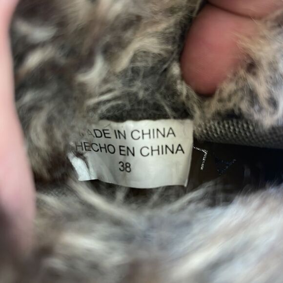 Aldo Suede Faux Fur Lined Chukka Style Lace Up Booties Sz 38/US 7.5 - Picture 5 of 7